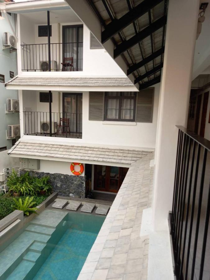 Valentier Cafe And Hotel Chiang Mai Esterno foto